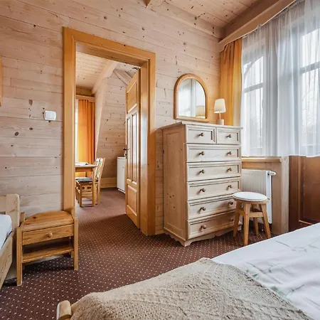 Bystry, Pod Nosalem Konukevi 3*