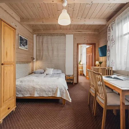 Bystry, Pod Nosalem Konukevi 3*