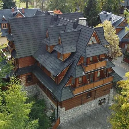 Bystry, Pod Nosalem Konukevi 3*