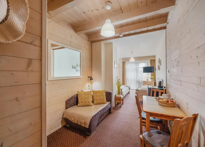 Bystry, Pod Nosalem Pensjonat 3*