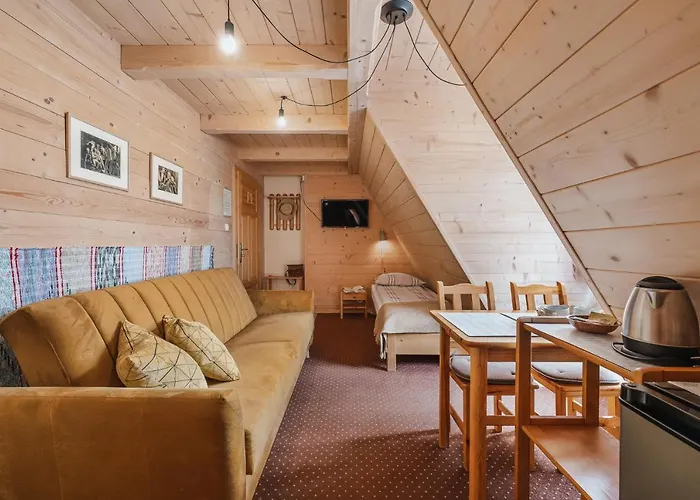 Bystry, Pod Nosalem Pensjonat 3*