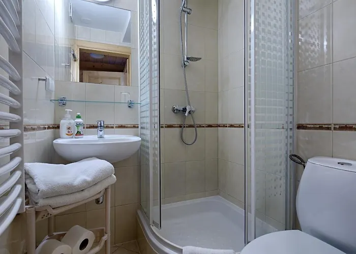 Pensjonat Bystry, Pod Nosalem 3*